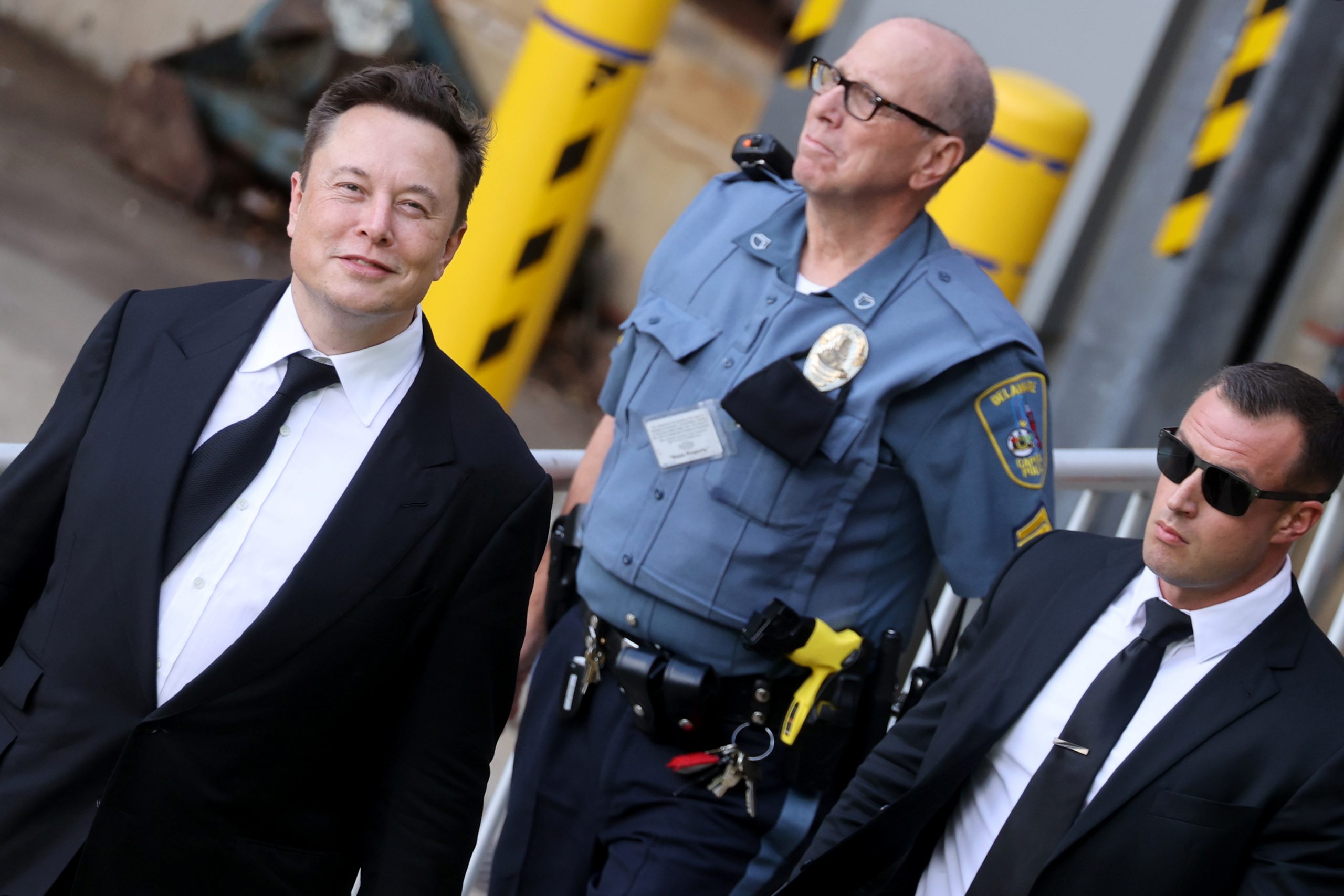 SEC phản hồi các cáo buộc quấy rối của Elon Musk
