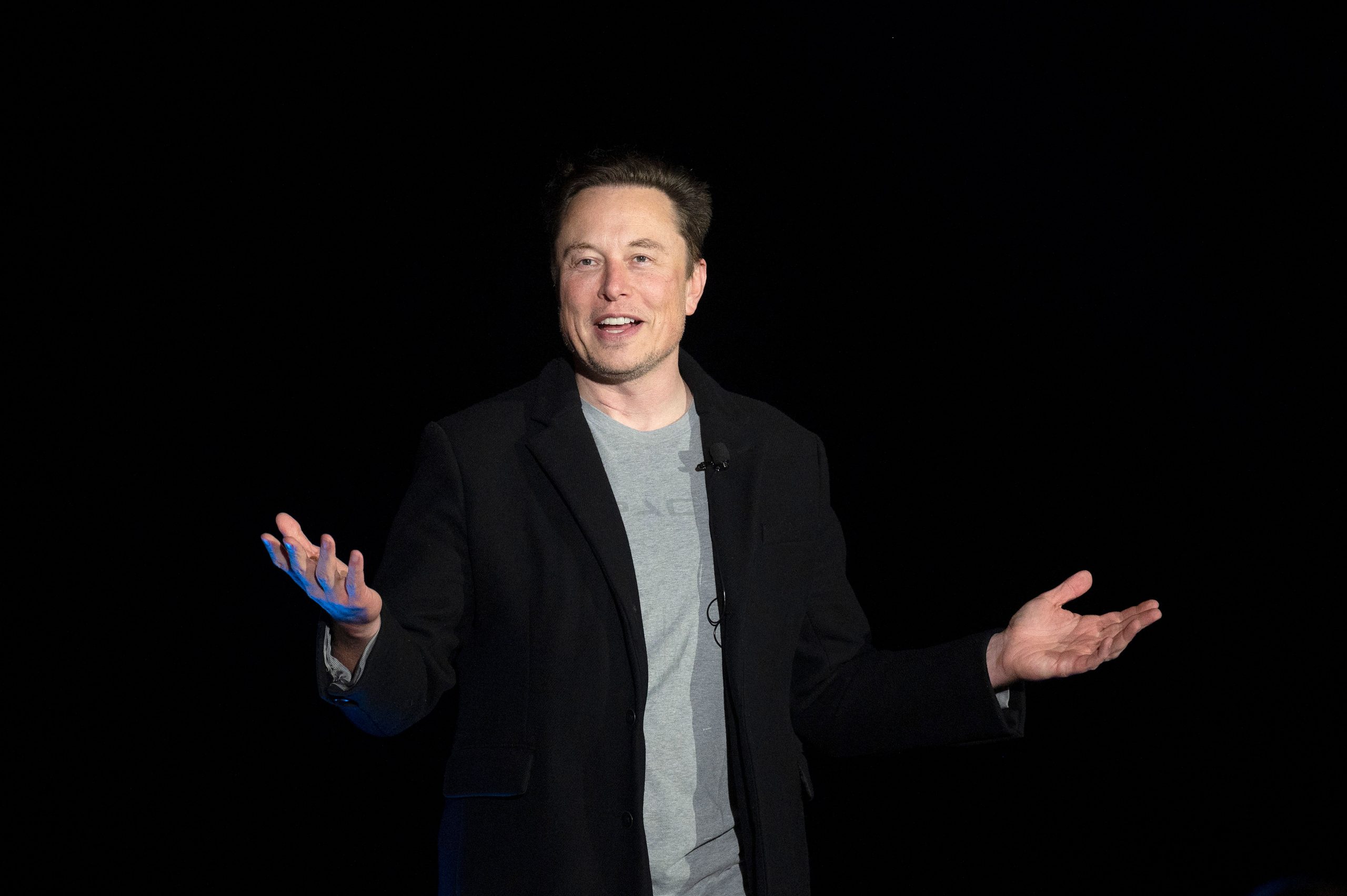 Elon Musk, cổ đông lớn nhất của Twitter, hỏi người dùng liệu họ có muốn một nút chỉnh sửa hay không