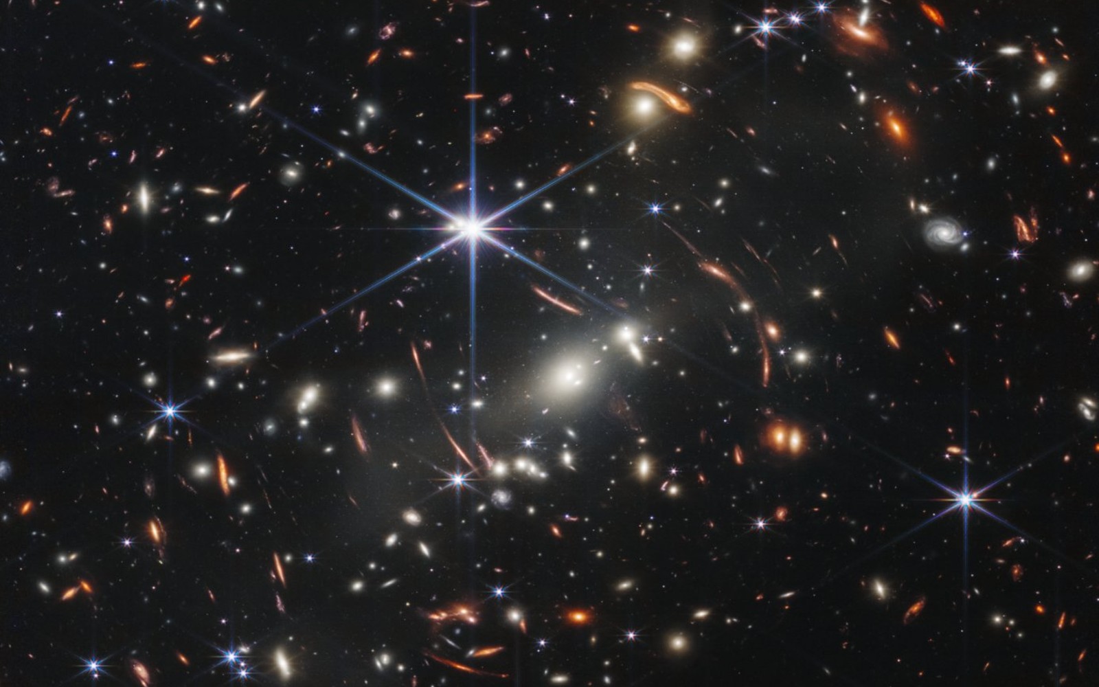 Hình ảnh đầu tiên của Kính viễn vọng Không gian James Webb cho thấy tầm nhìn 'sâu nhất' về vũ trụ từ trước đến nay
