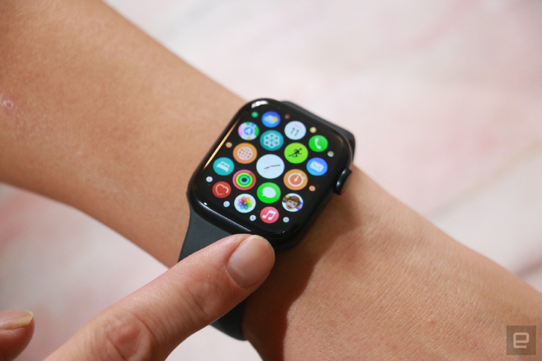 Apple Watch 'Pro' được cho là sẽ giới thiệu thiết kế lại loạt đầu tiên kể từ năm 2018