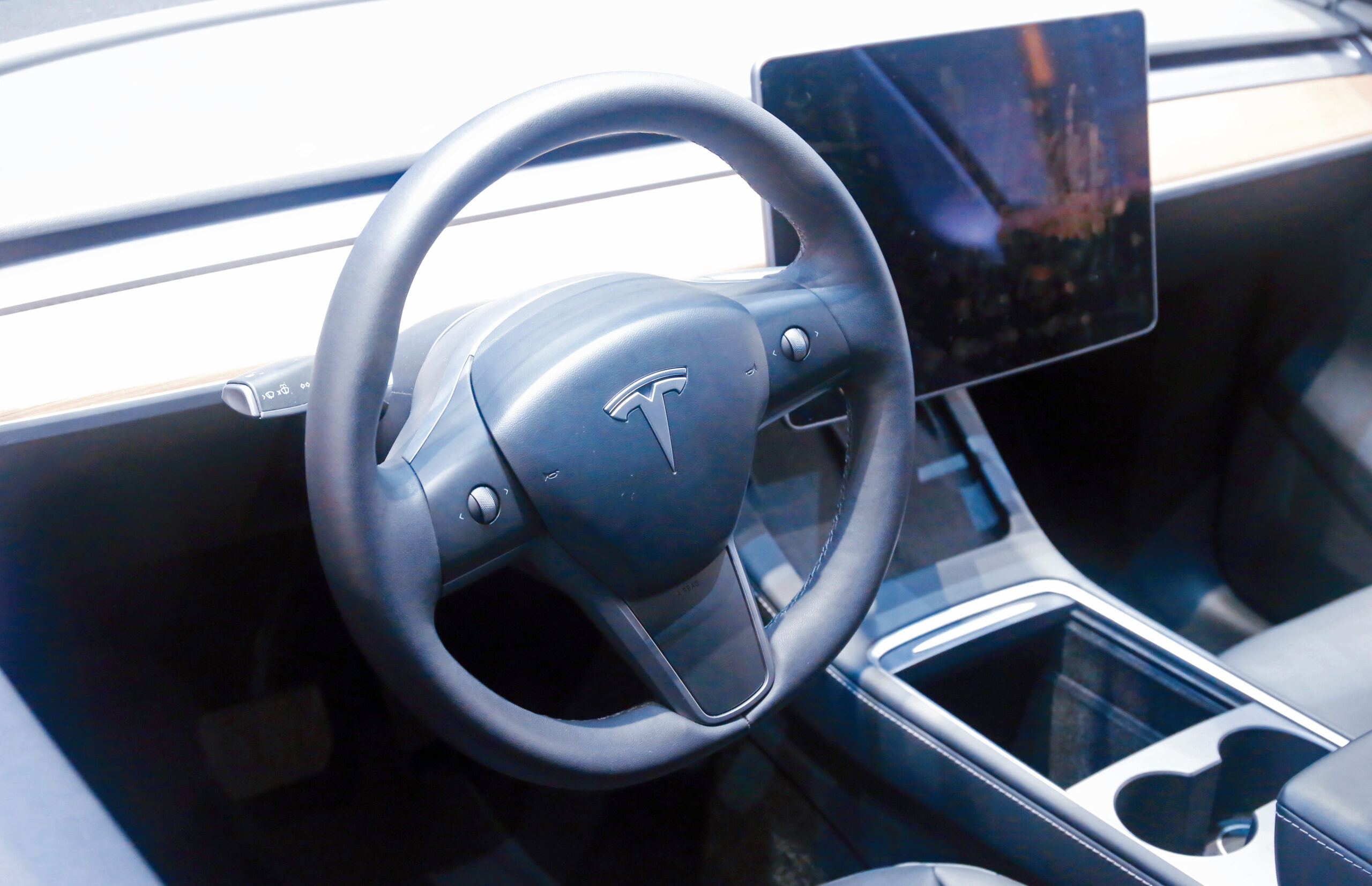 Tesla đang tăng giá phần mềm tự lái hoàn toàn của mình lên 15.000 USD