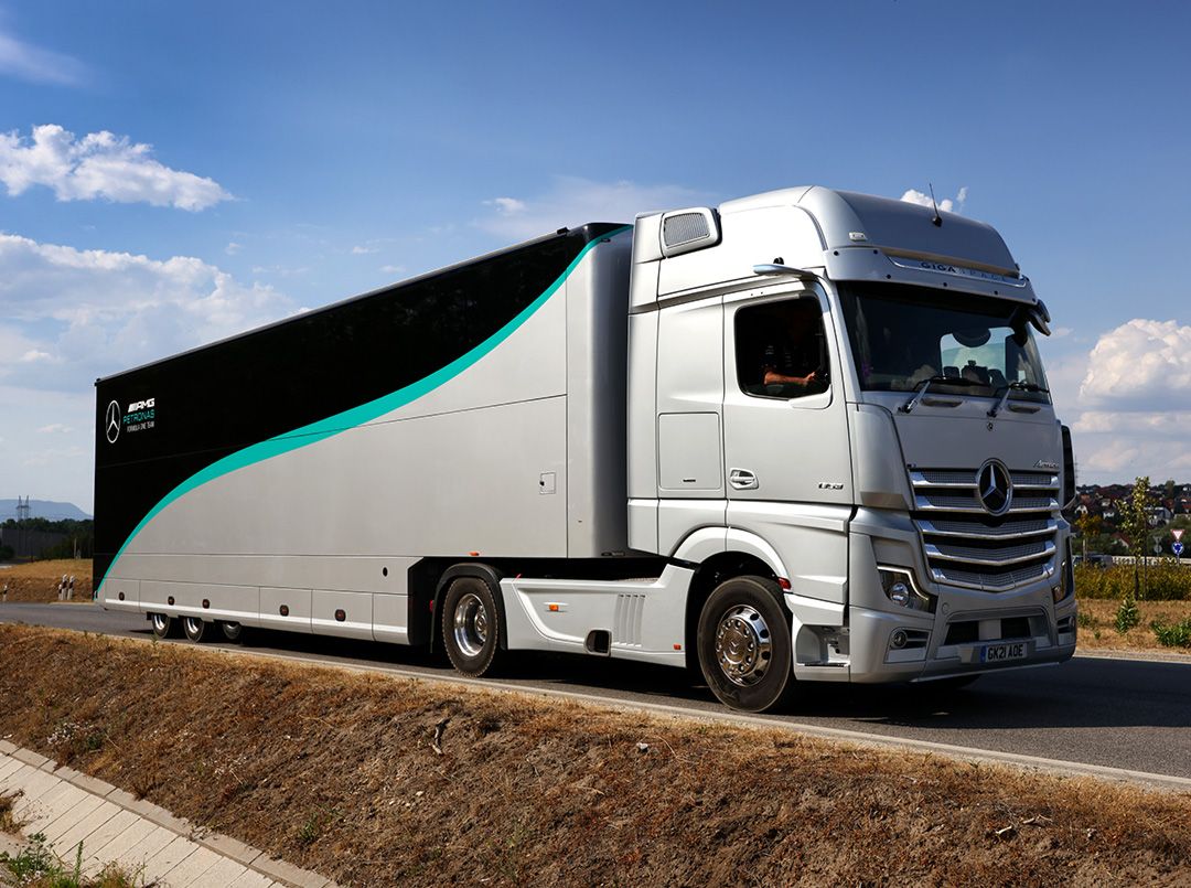 Đội F1 của Mercedes đã sử dụng nhiên liệu sinh học để cắt giảm 89% lượng khí thải carbon