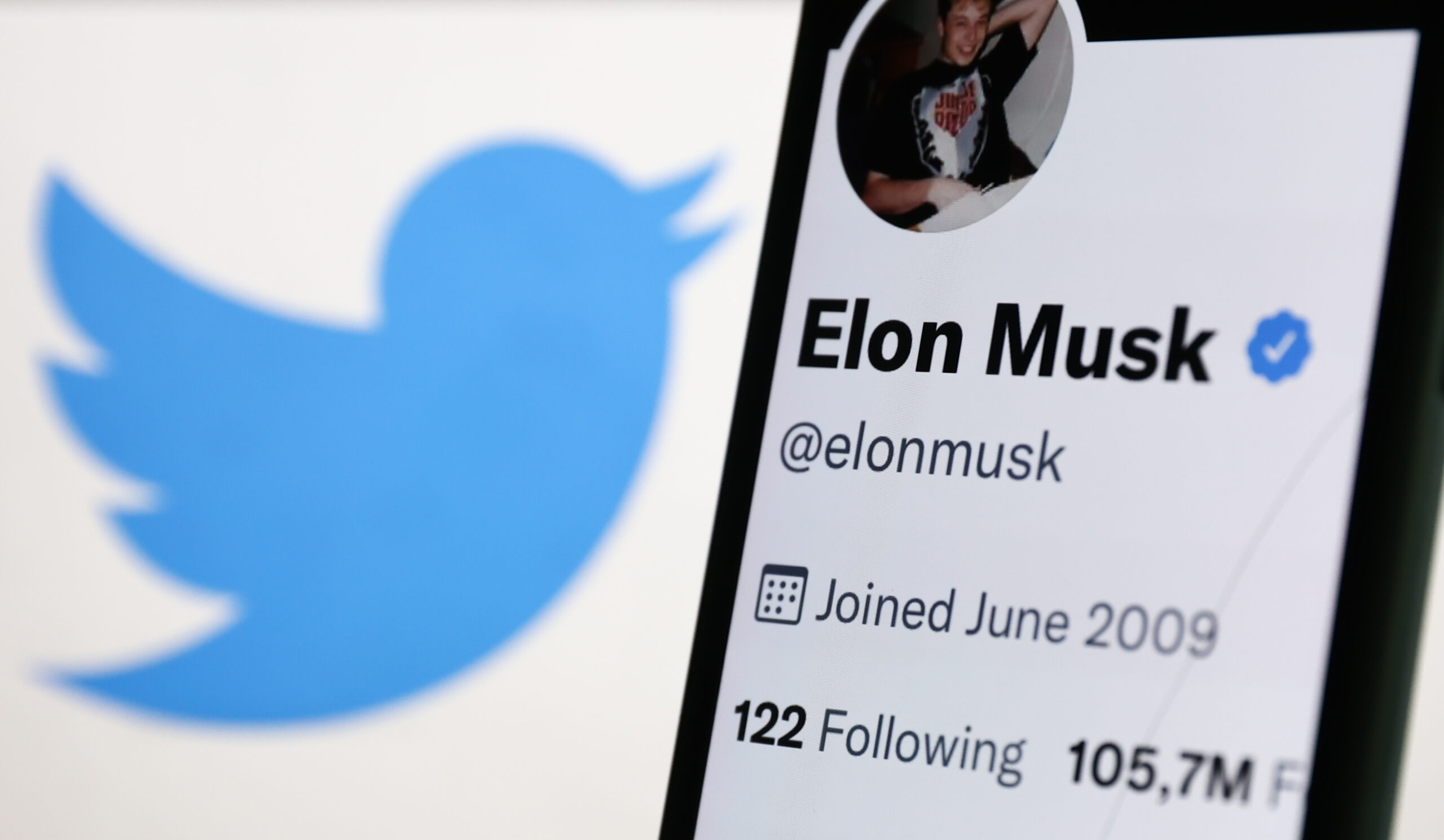 Elon Musk và Twitter hiện đang đấu tranh về tin nhắn Signal