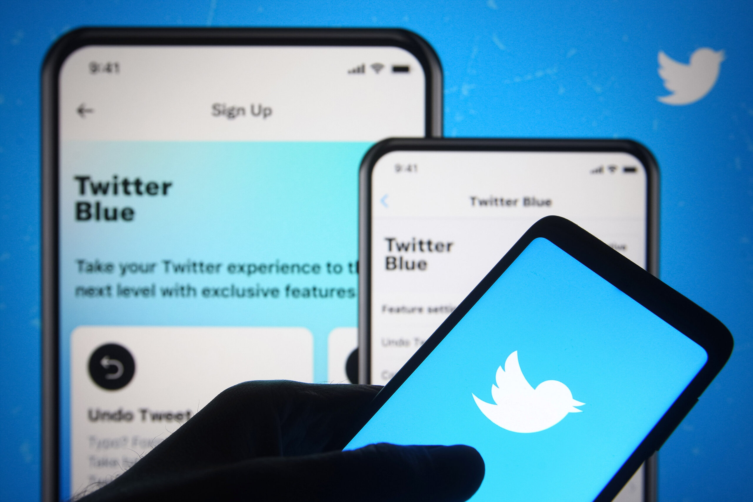 Twitter của $ 8 mỗi tháng Đăng ký Blue với xác minh tài khoản trả phí có trên iOS