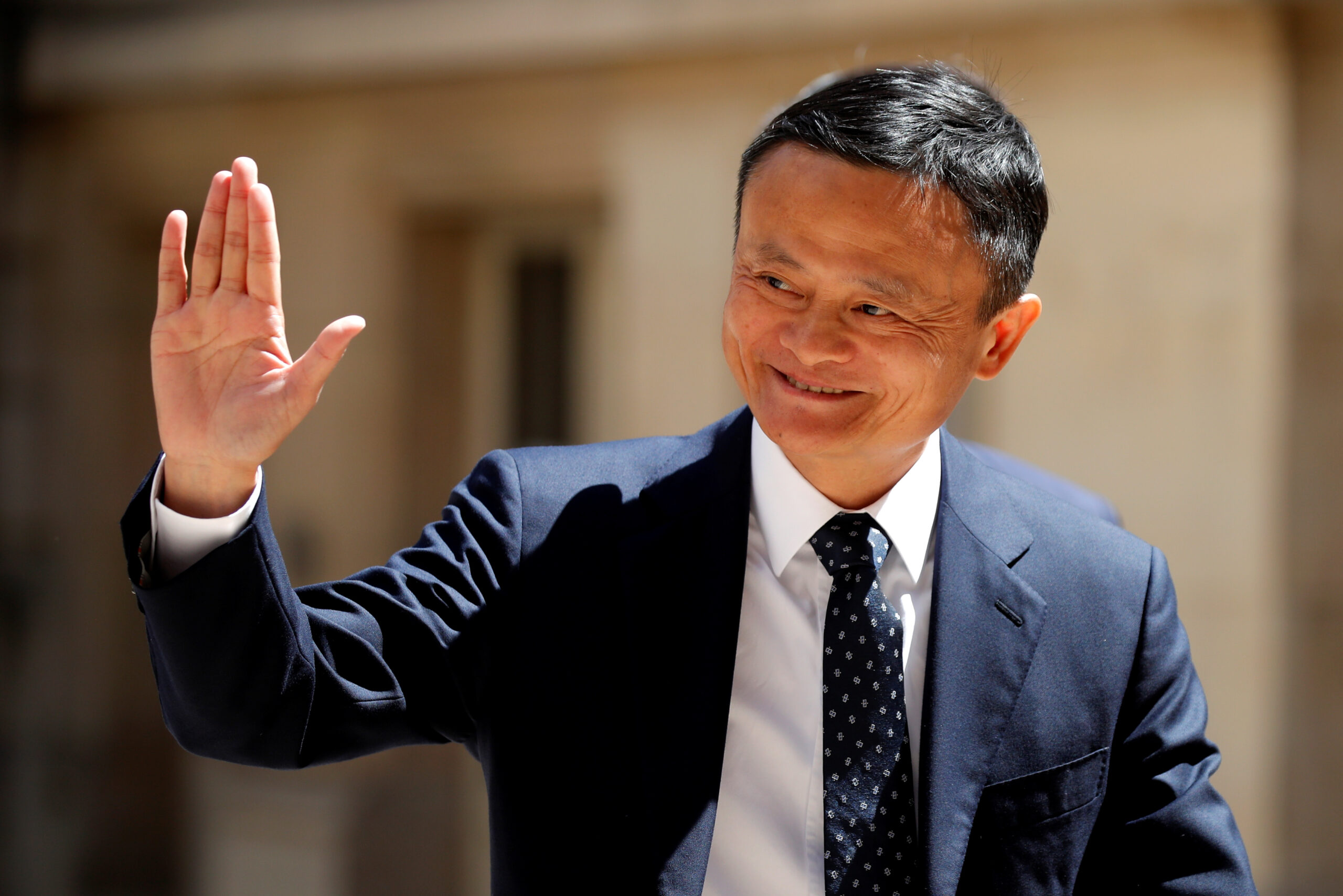 Jack Ma nhường quyền kiểm soát gã khổng lồ fintech Trung Quốc Ant Group