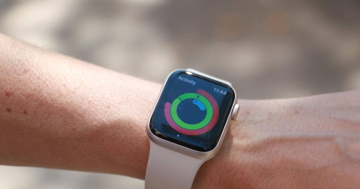 Apple Watch SE giảm xuống còn $219